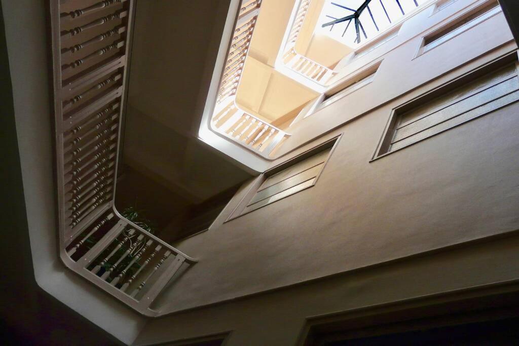 Magnolia : Superbe Deux-Pieces Quartier Du Chateau ポー エクステリア 写真